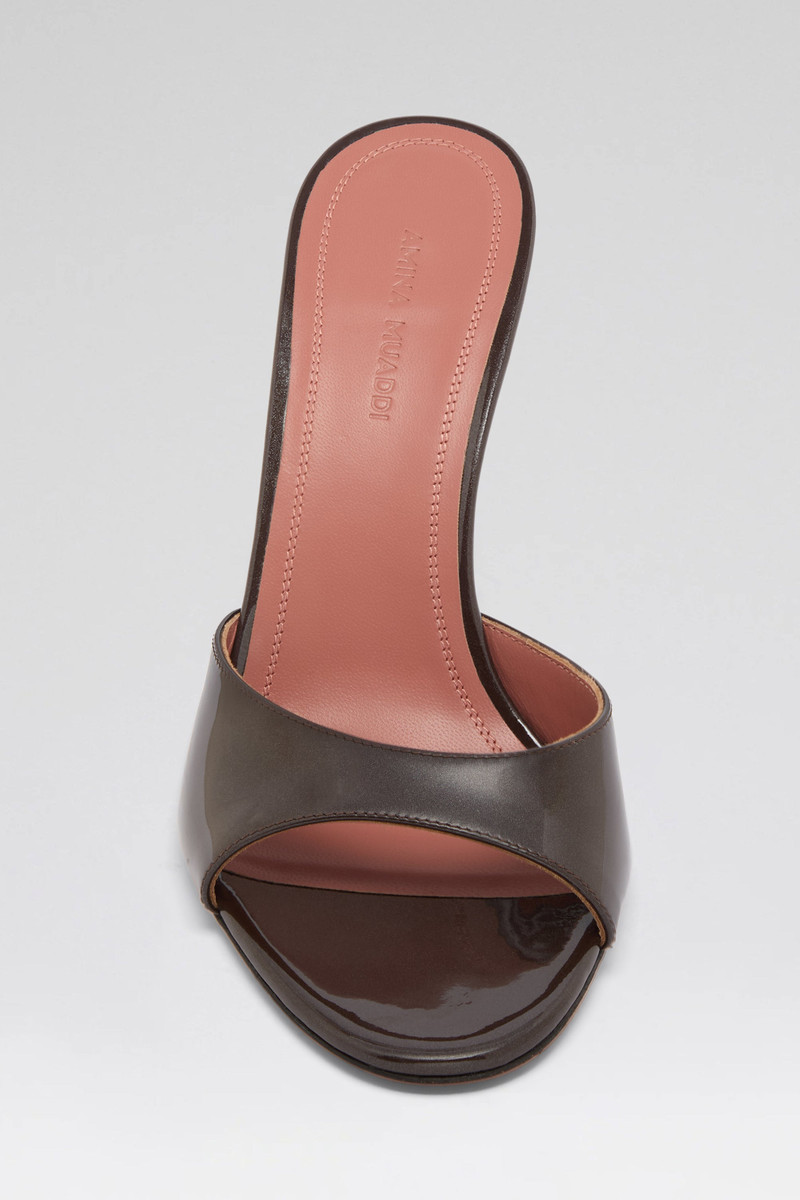 Amina Muaddi ELODIE SLIPPER 105 PEARLY COFFEE PATENT outlook