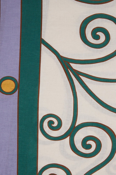 La DoubleJ Medium Tablecloth - Cortile Lilac outlook