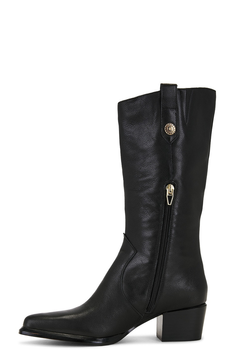 dolce vita Vern Boot outlook