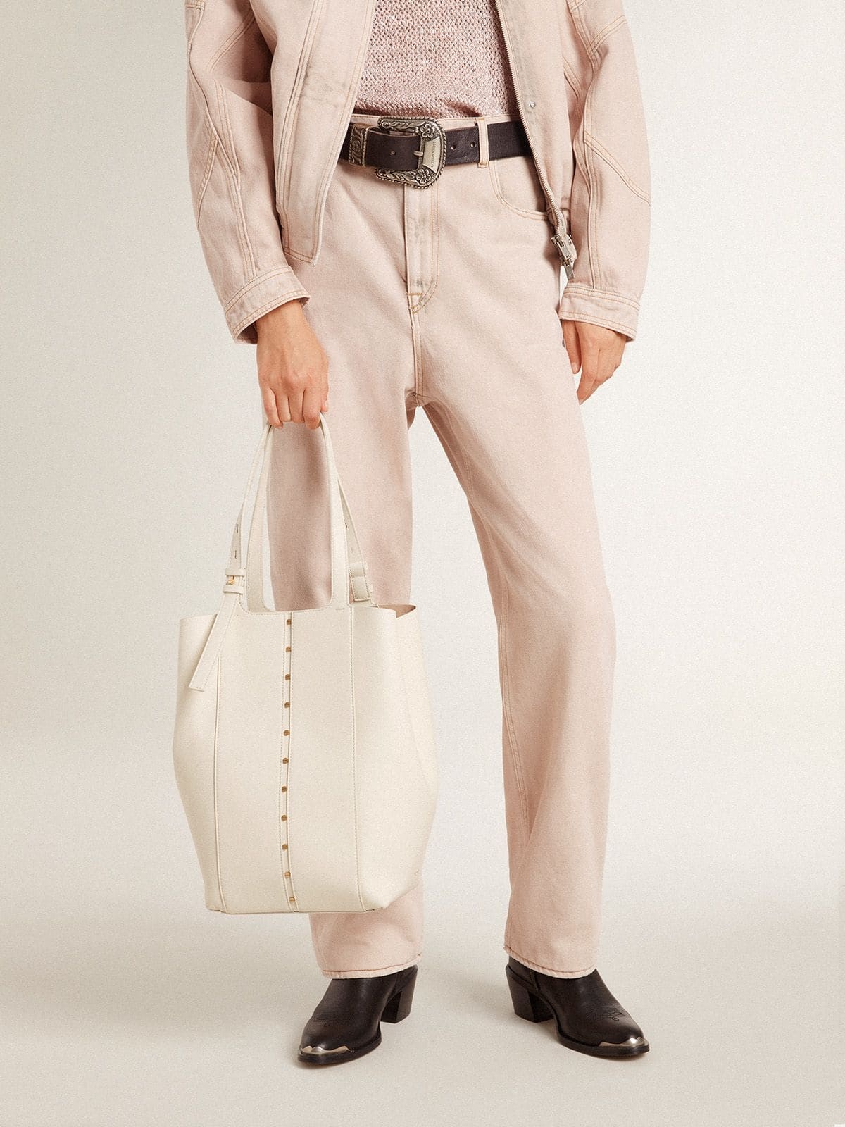 24/7 Bag in butter-colored leather with adjustable handles - 3