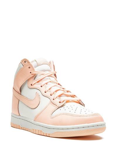 Nike Dunk High sneakers outlook