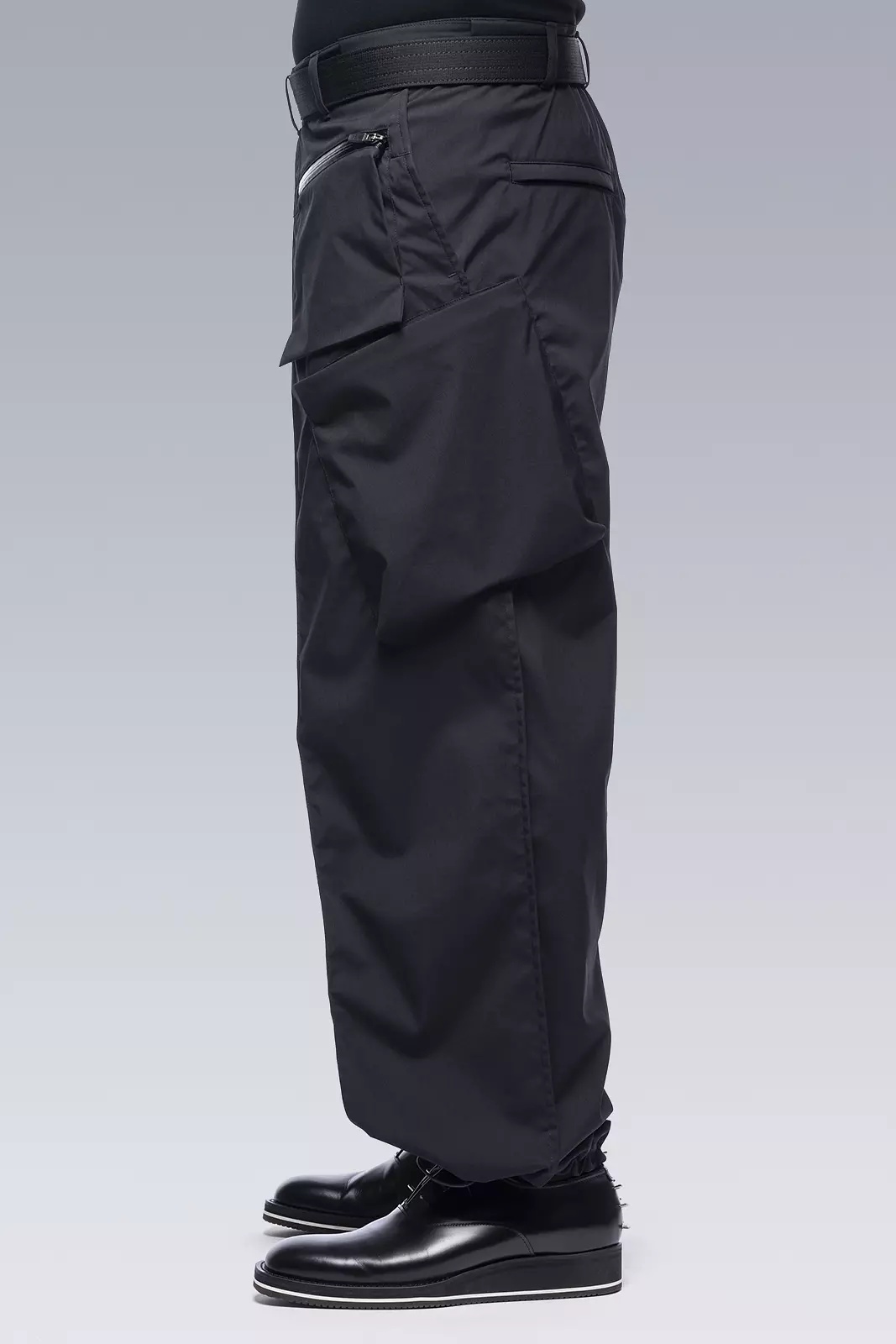P45A-E Encapsulated Nylon Single Pleat Cargo Trouser - 15
