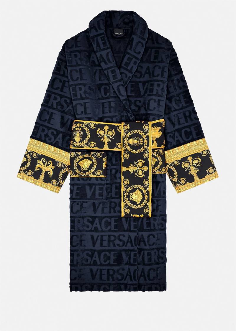 I ♡  Baroque Bathrobe 1