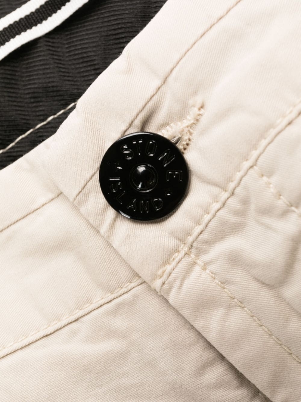 Compass-patch cargo trousers - 7