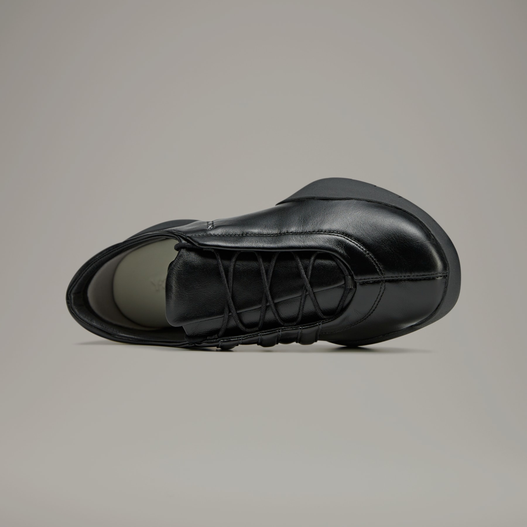スニーカー Y-3 Regu Lace-up Sneakers Y-3 スニーカー REGU LEATHER メンズ レディース : ZOZOTOWN