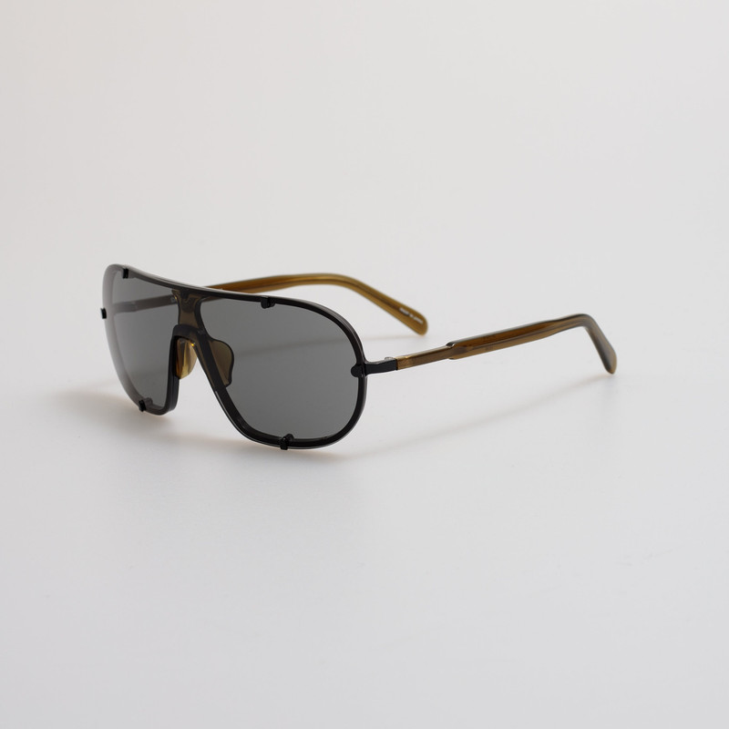 LINDA FARROW Aviator Sunglasses in Black outlook