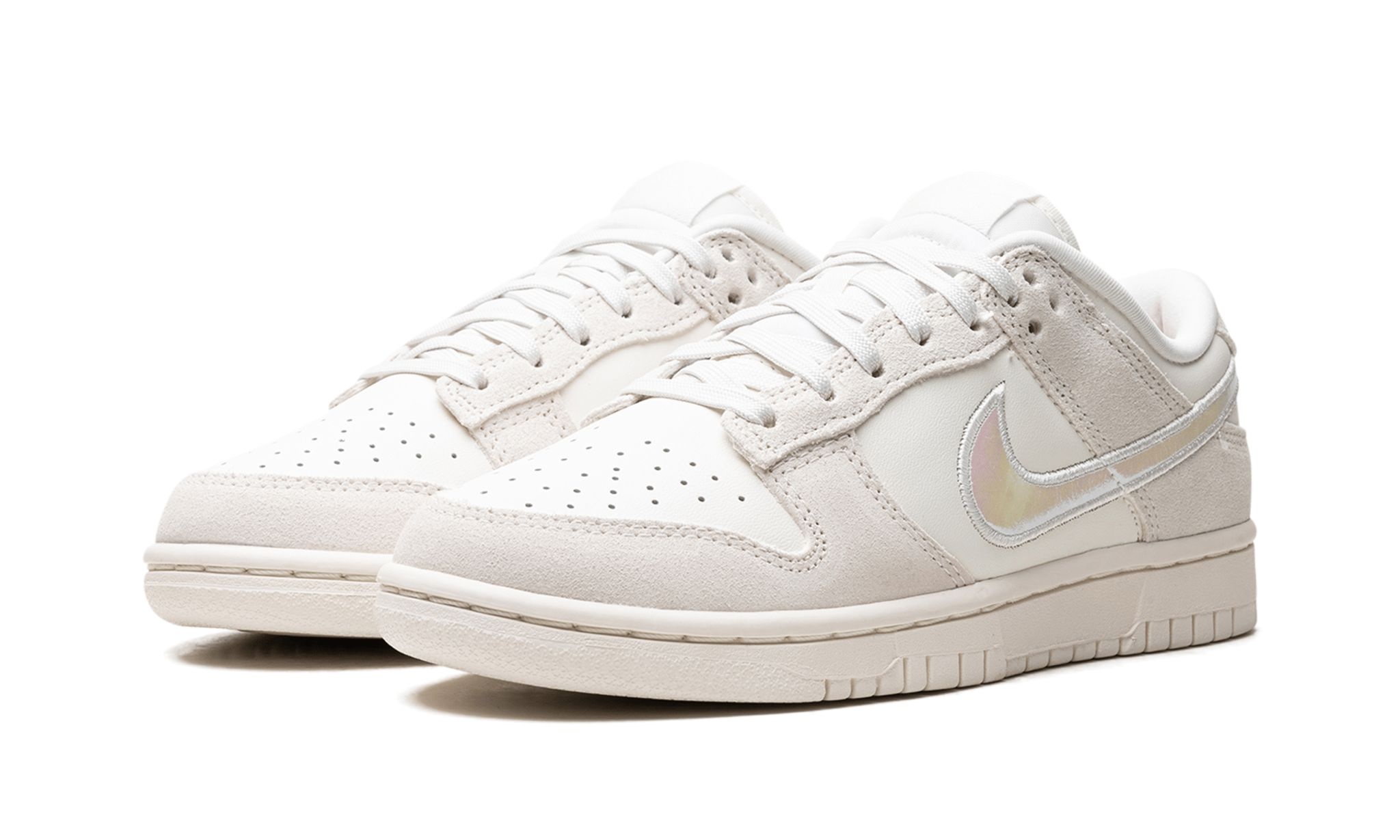 DUNK LOW WMNS "Ridescent Swoosh" - 1