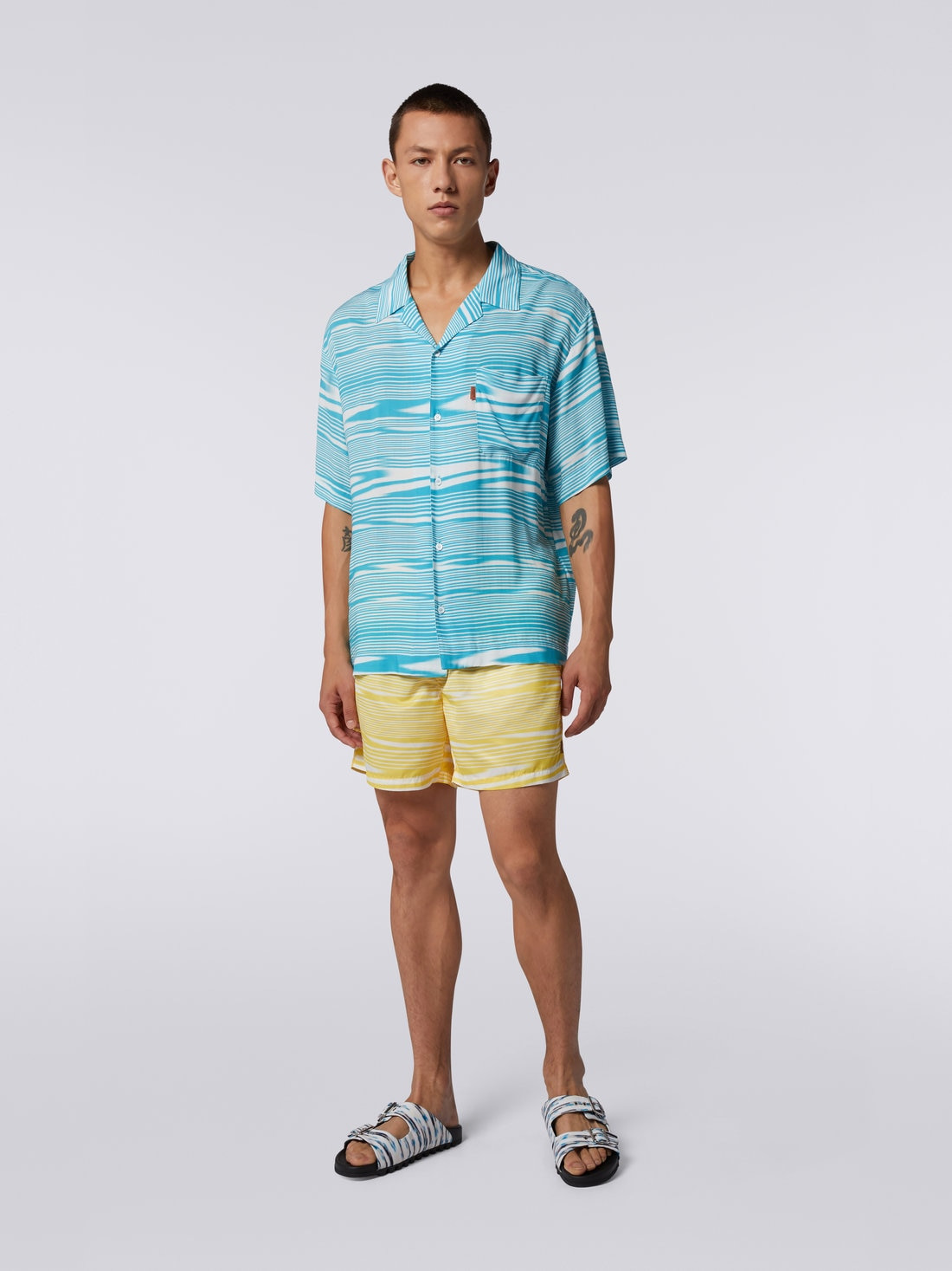 Short-sleeved viscose bowling shirt - 2
