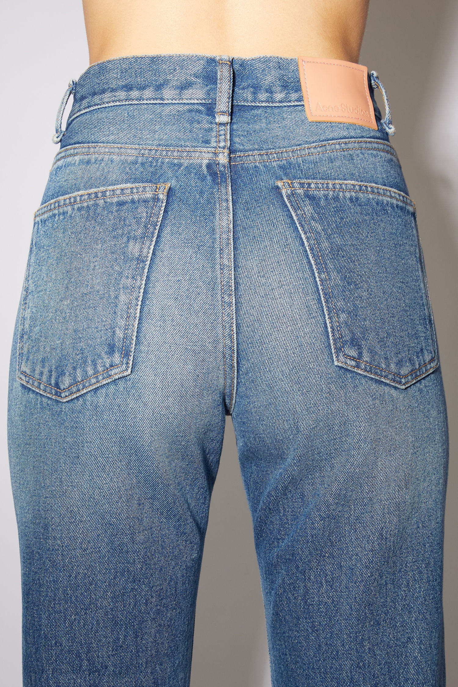 Bootcut fit jeans - Mid Blue - 6