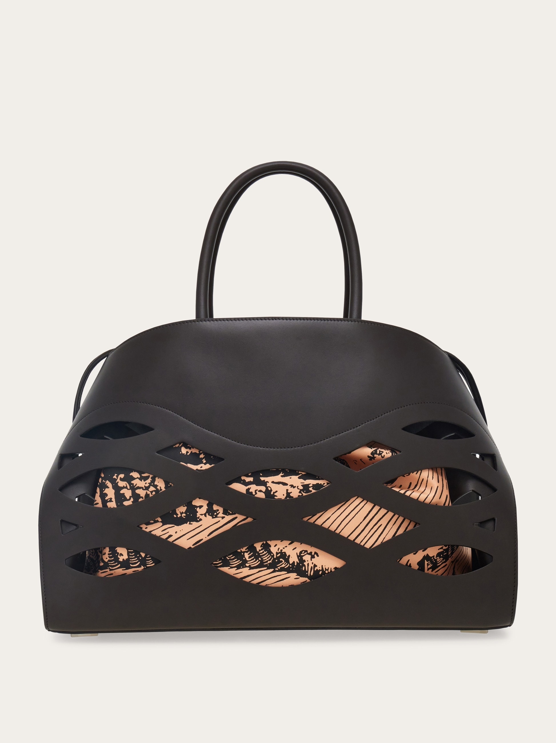 Back to Earth - Hug handbag (L) - 4
