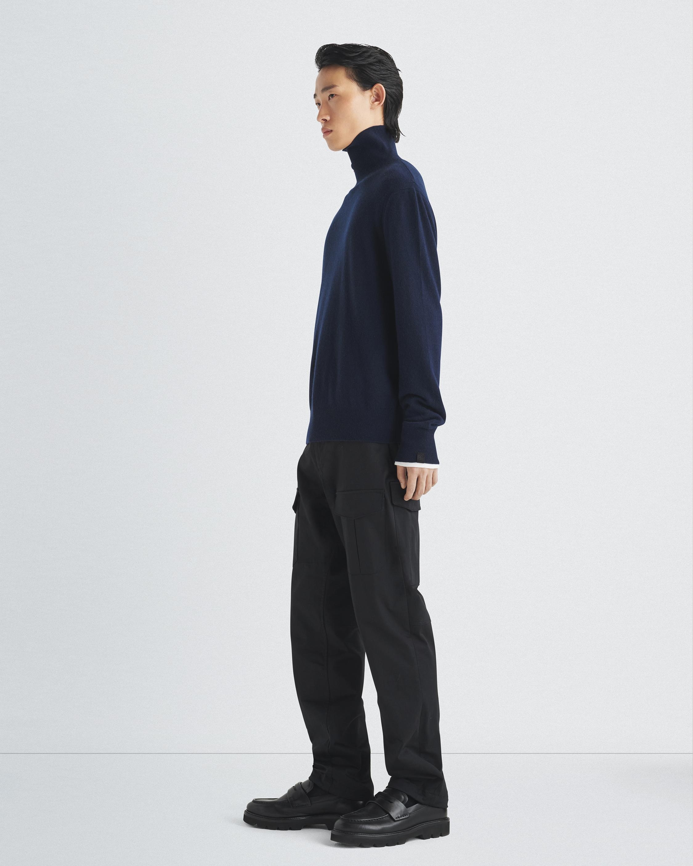 Harding Cashmere Turtleneck
Classic Fit - 4