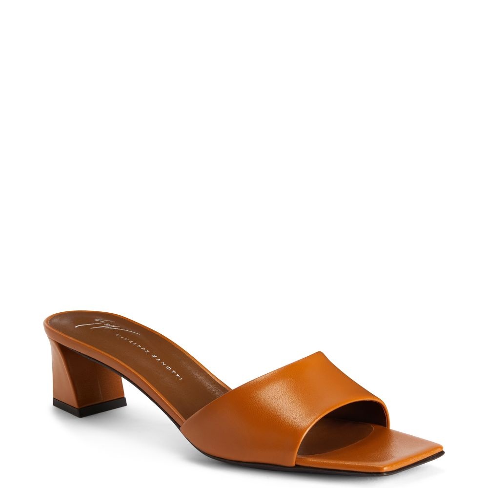 Talia Mule 45 - 2