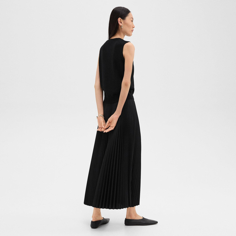 Theory Pleated Pull-On Skirt in Stretch Wool-Blend outlook