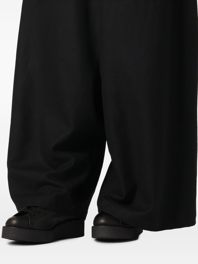 belt-loops trousers 4