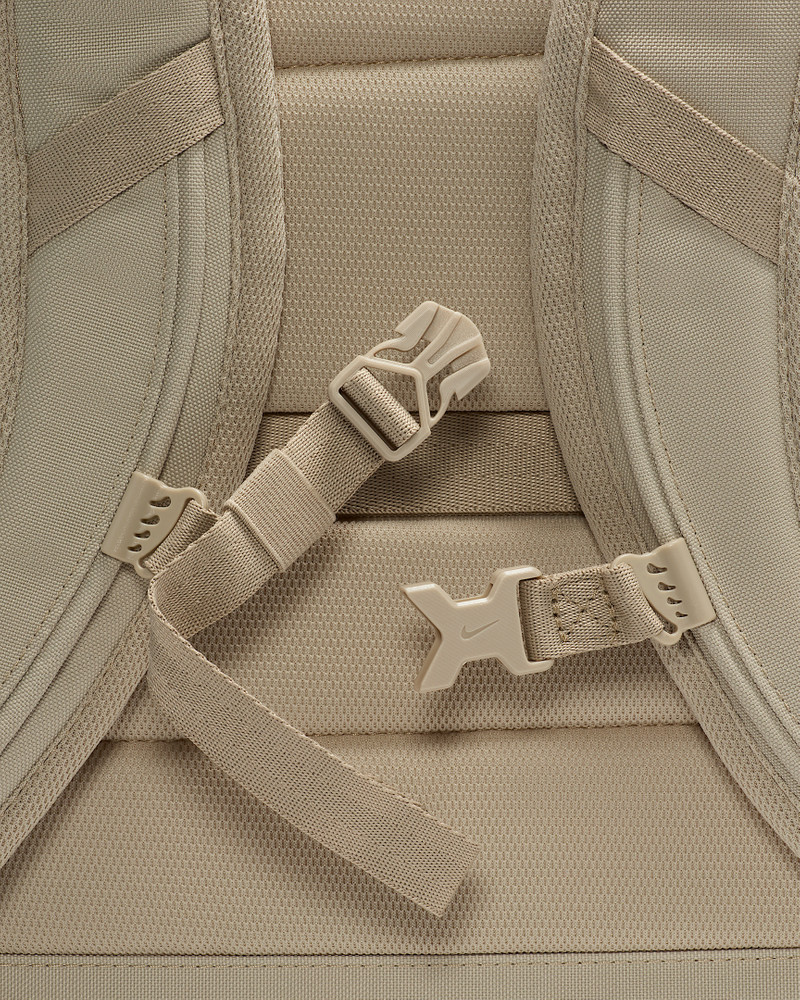 Nike Utility Elite Backpack (37L) 9