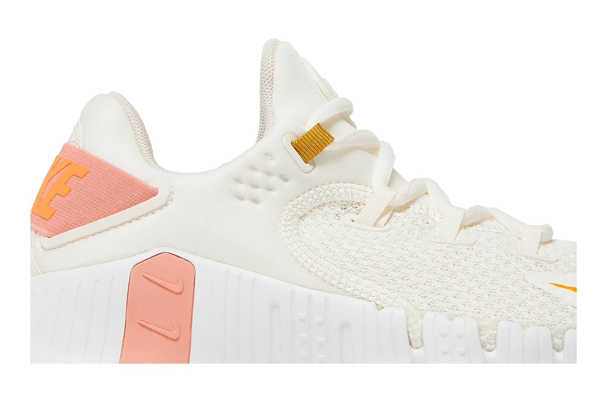 Nike Wmns Free Metcon 4 Sail Total Orange goat REVERSIBLE