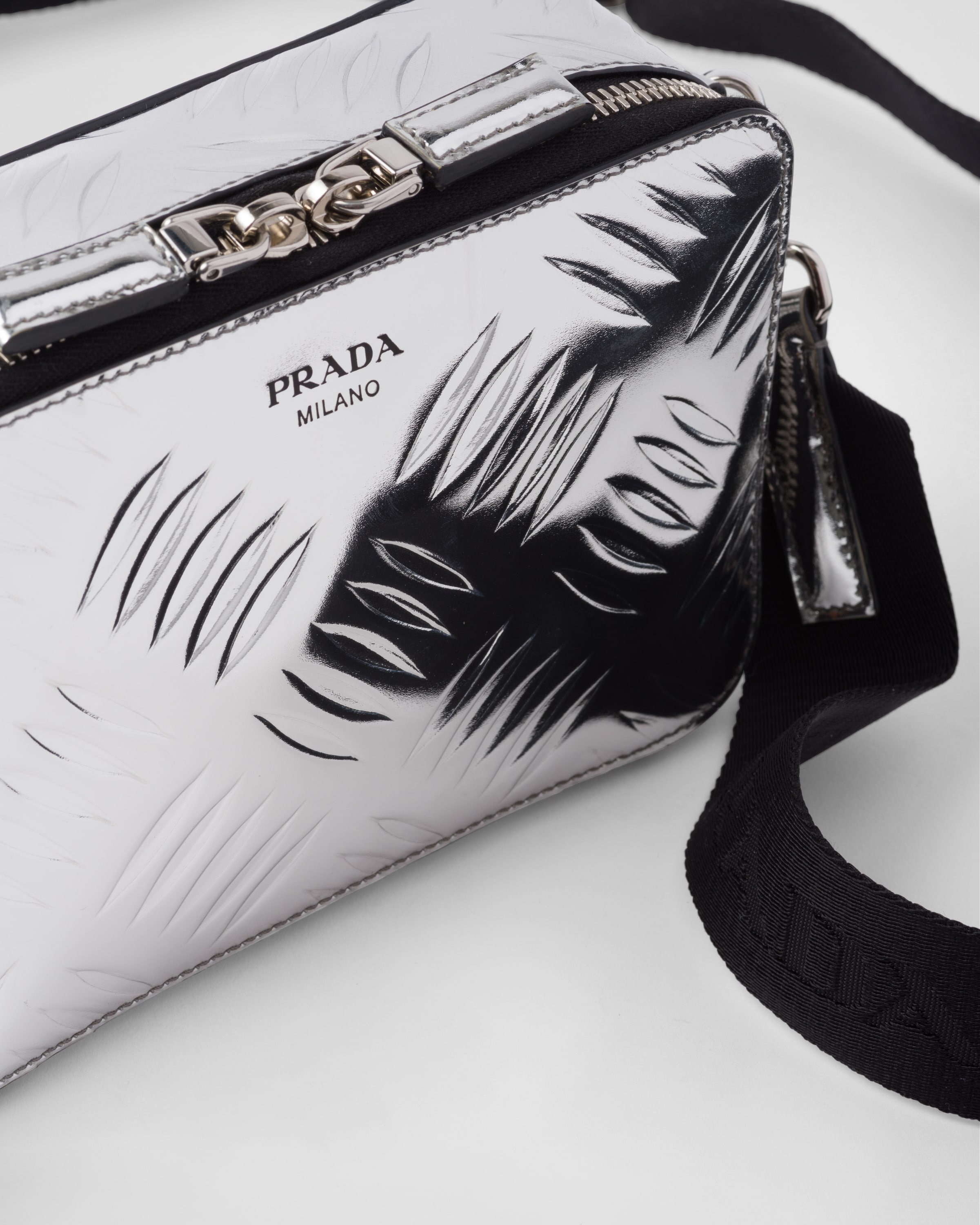 Prada Brique brushed leather bag with embossed motif - 6