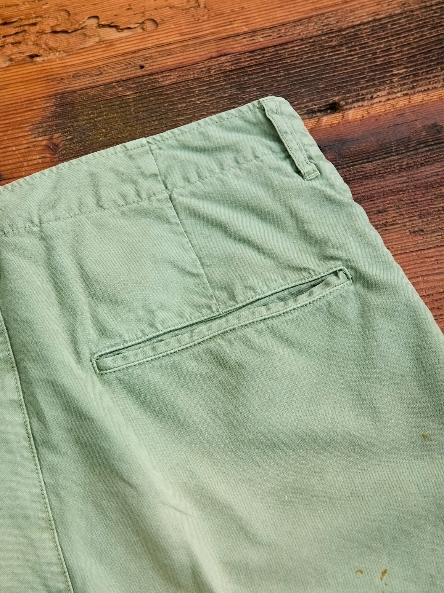 Damaged Field Chino Pants in Green - 12