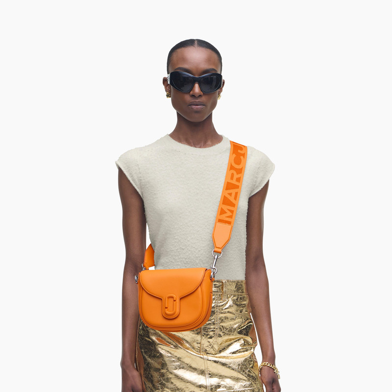 Marc Jacobs THE COVERED J MARC SADDLE BAG outlook