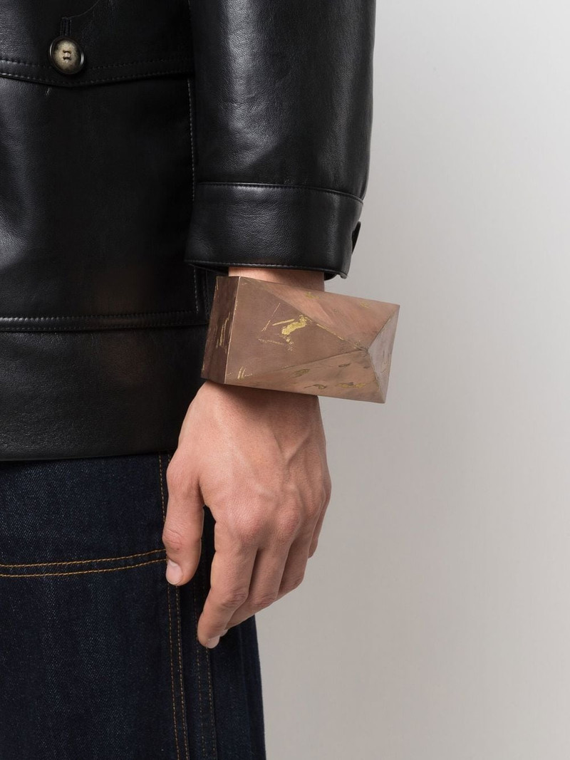 Parts of Four Crescent Bridge 18kt gold bracelet outlook