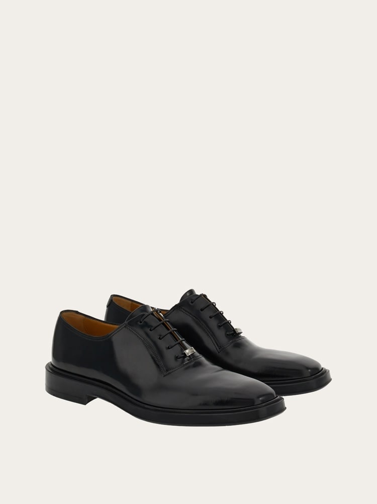 OXFORD WITH METAL TAB - 4