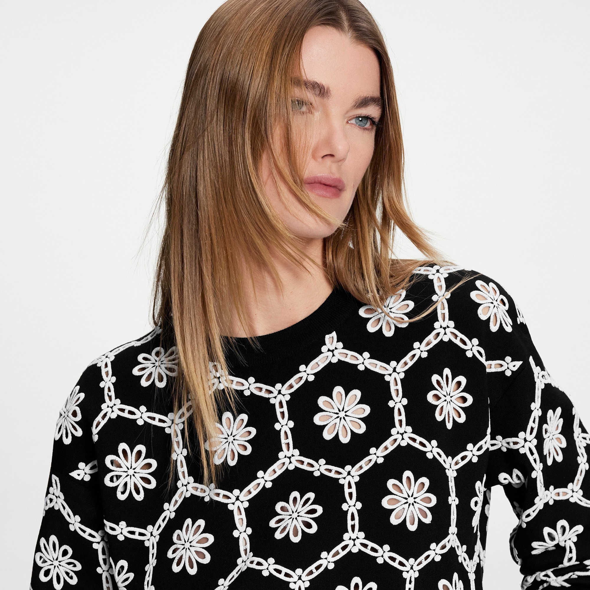 Broderie Anglaise Knit Pullover - 4
