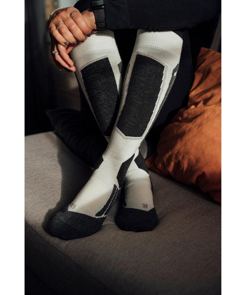 SK2 Intermediate Women Skiing Knee-high socks 9