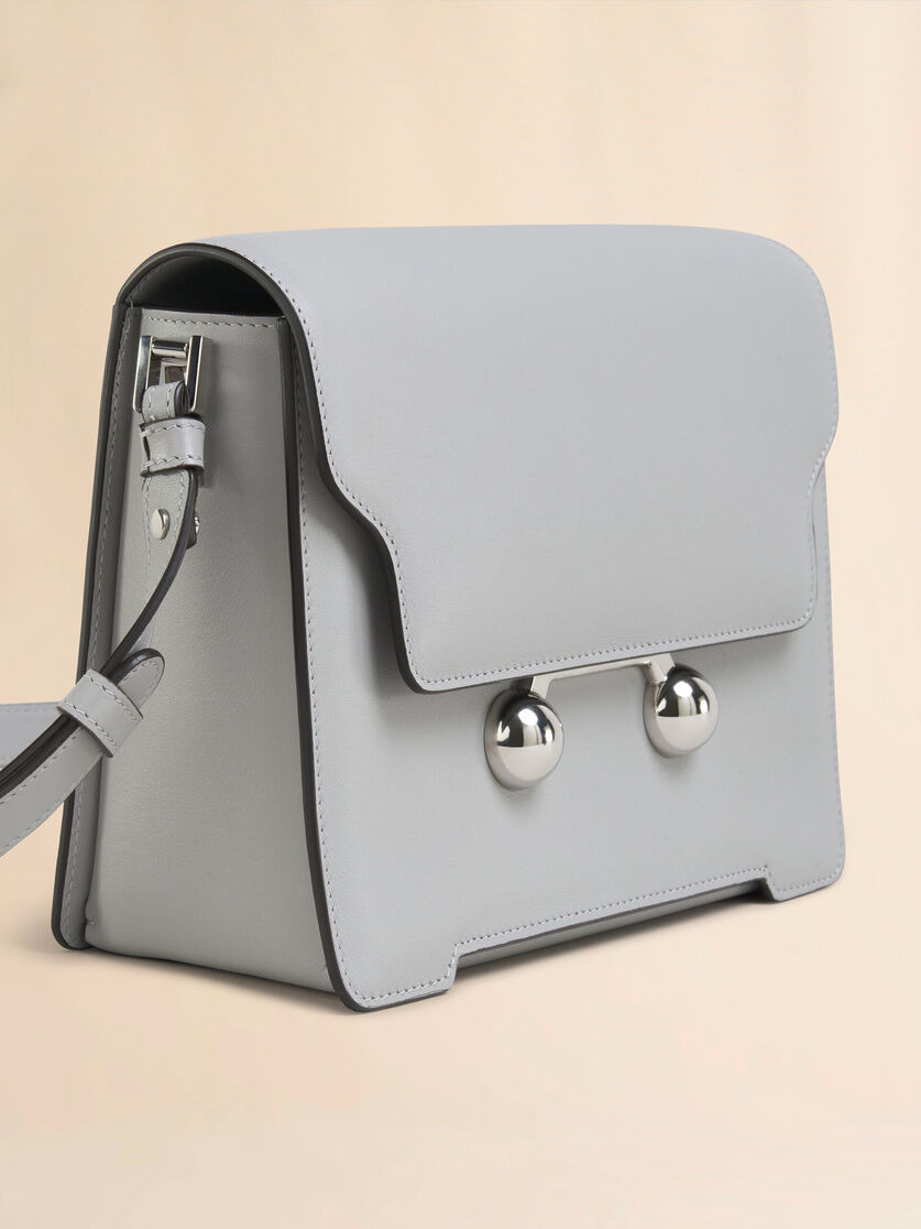 LIGHT GREY LEATHER TRUNKAROO MEDIUM SHOULDER BAG - 4