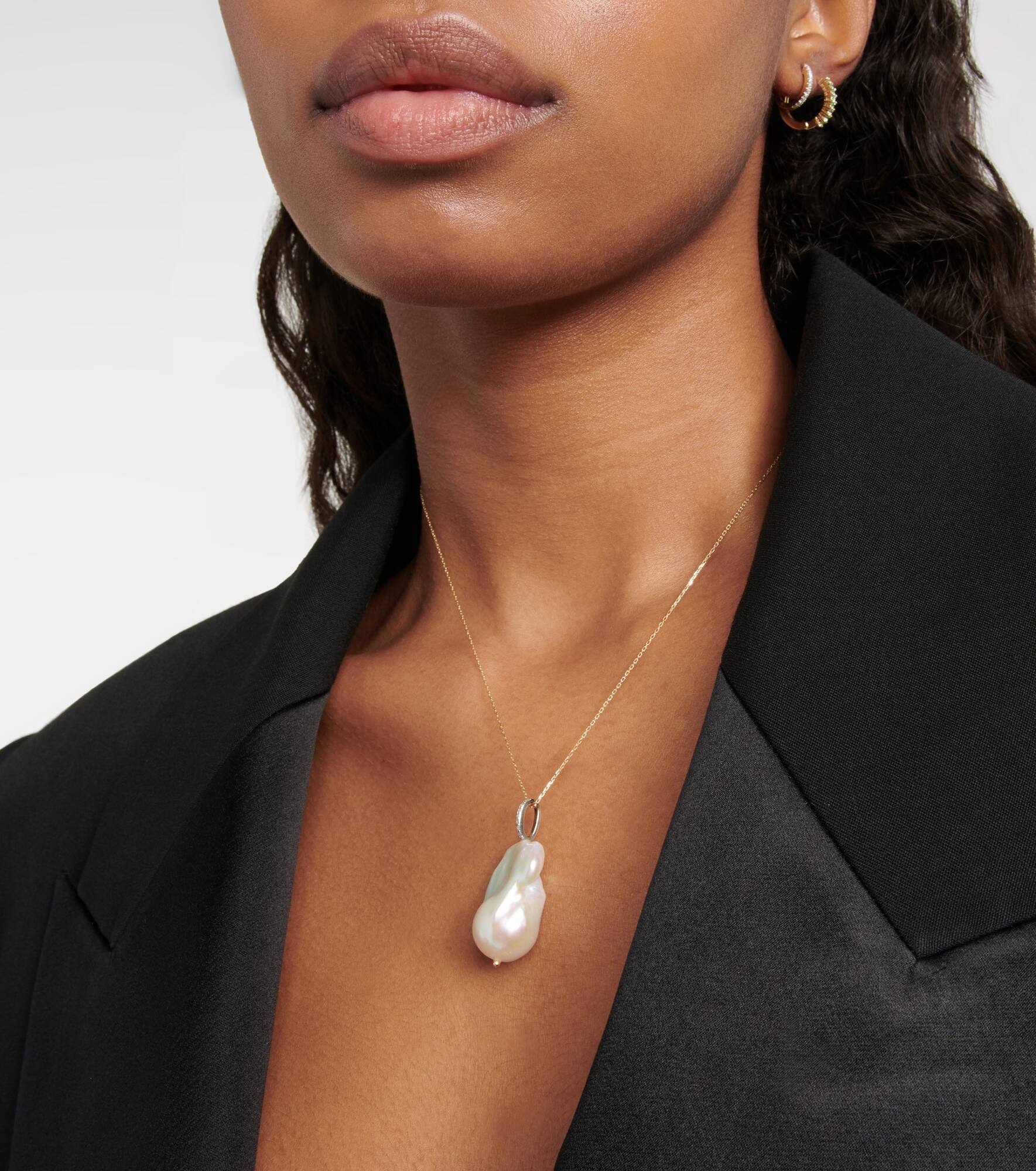 14kt gold necklace with Baroque pearl and diamonds - 5