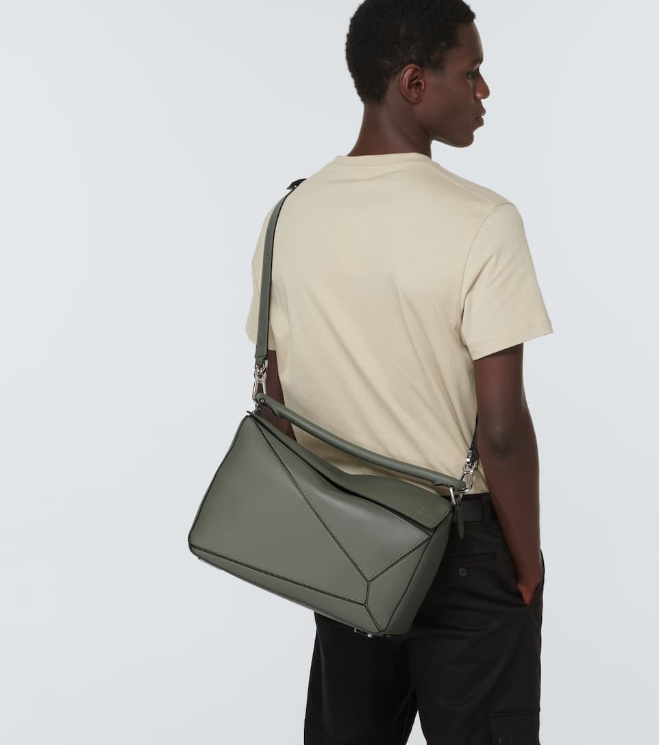 ショルダーバッグ・ポシェット PUZZLE LARGE SHOULDER BAG Loewe Puzzle Large leather shoulder bag | mytheresa | REVERSIBLE
