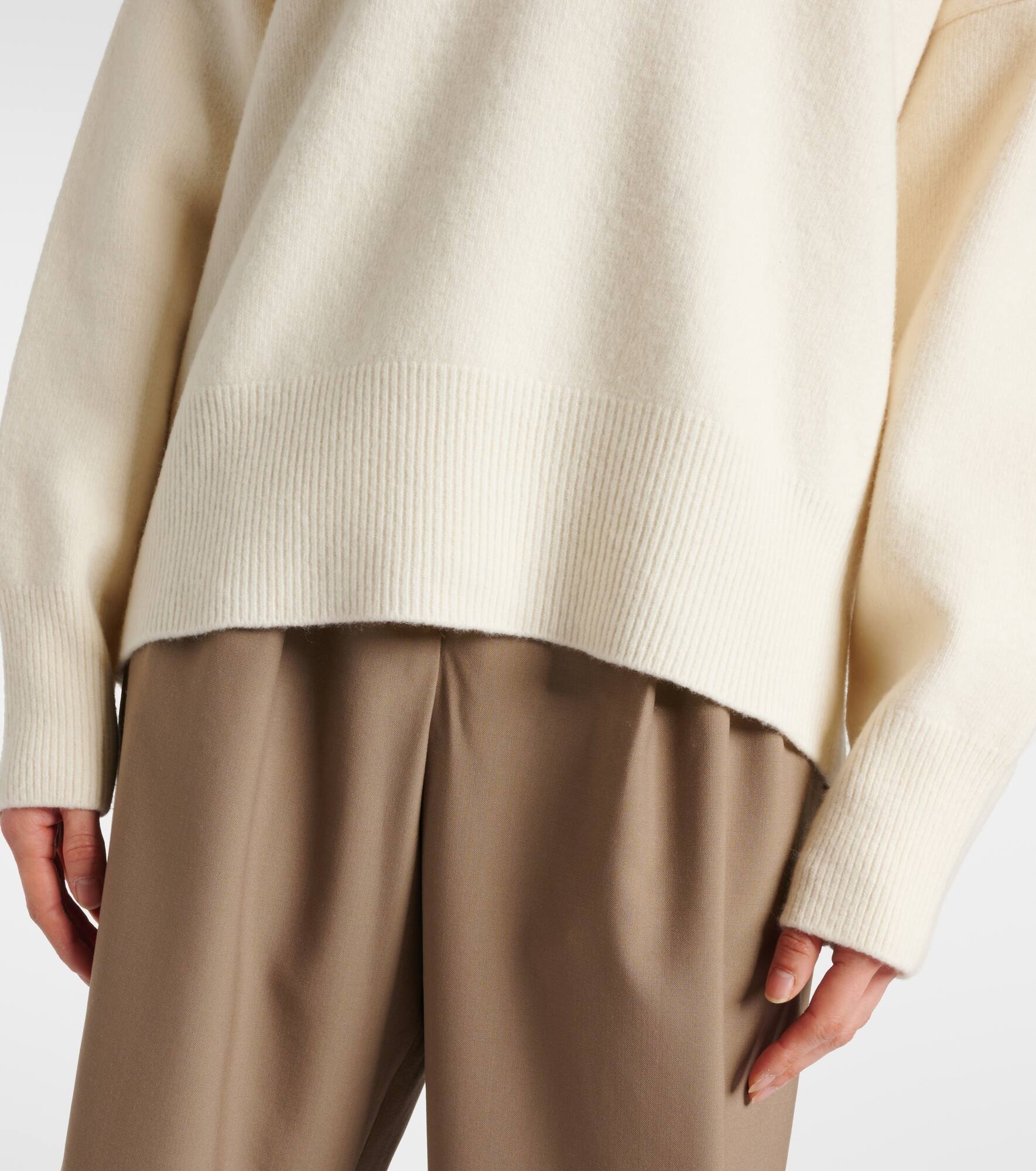 Wool-blend sweater - 5