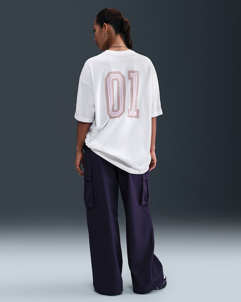 Nike Sportswear Essentials Women's Oversized T-Shirt 5