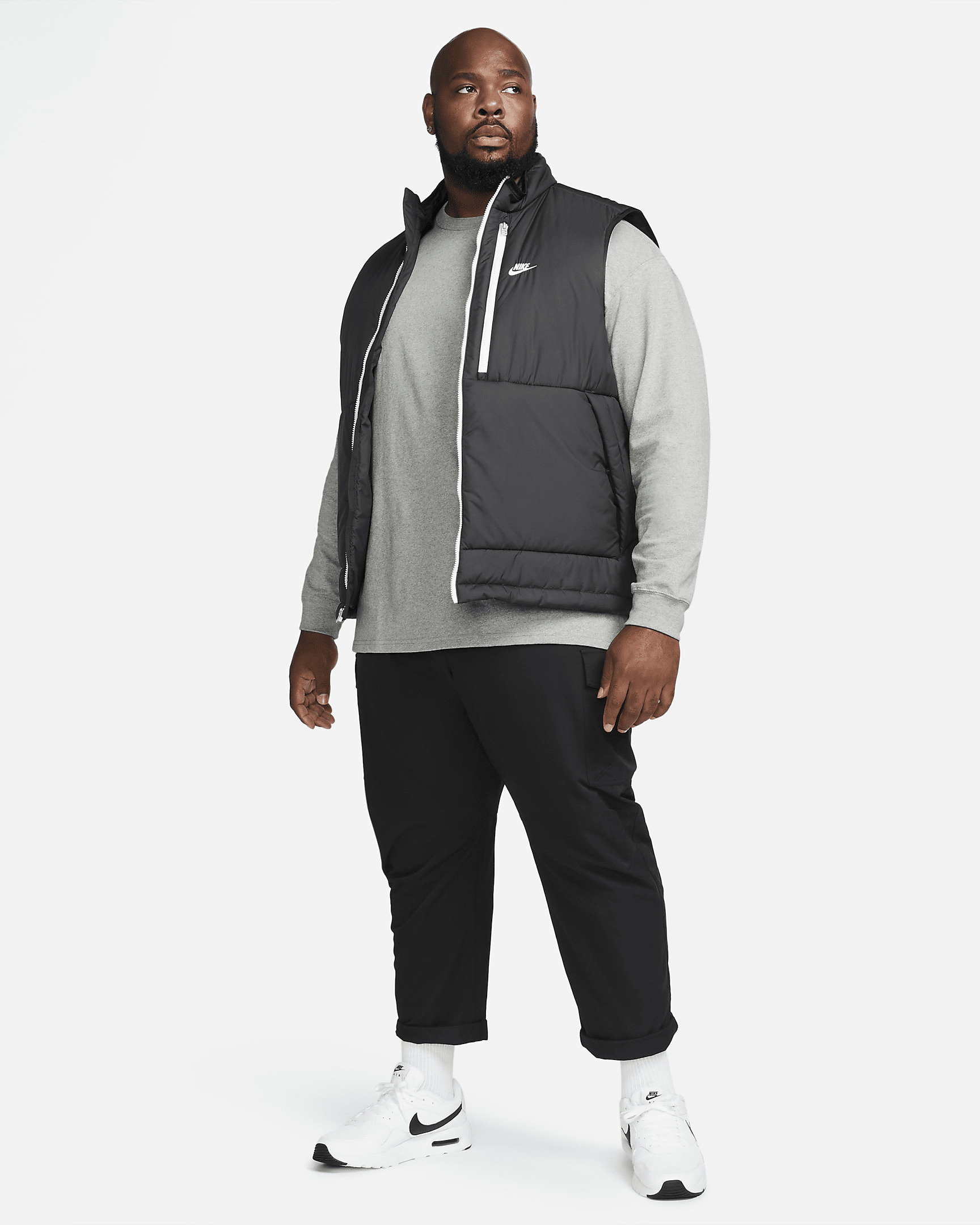 Nike Sportswear Premium Essentials Men's Long-Sleeve Pocket T-Shirt - 10