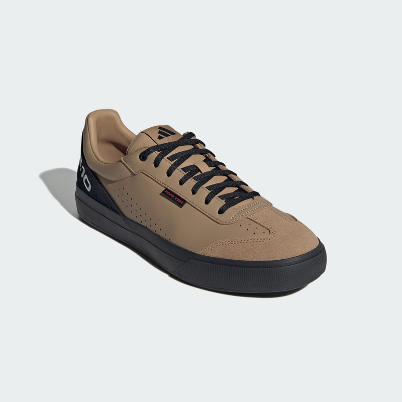 SLEUTH DLX 2 Shoes 5