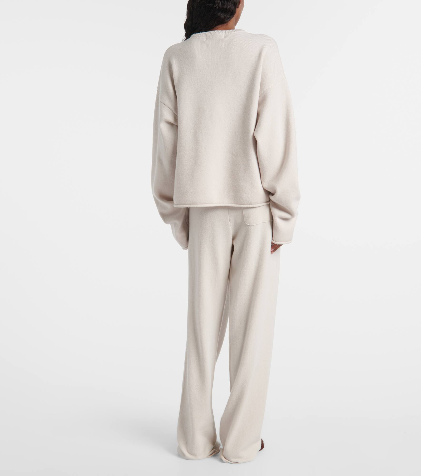 Comfy cashmere-blend sweater - 3