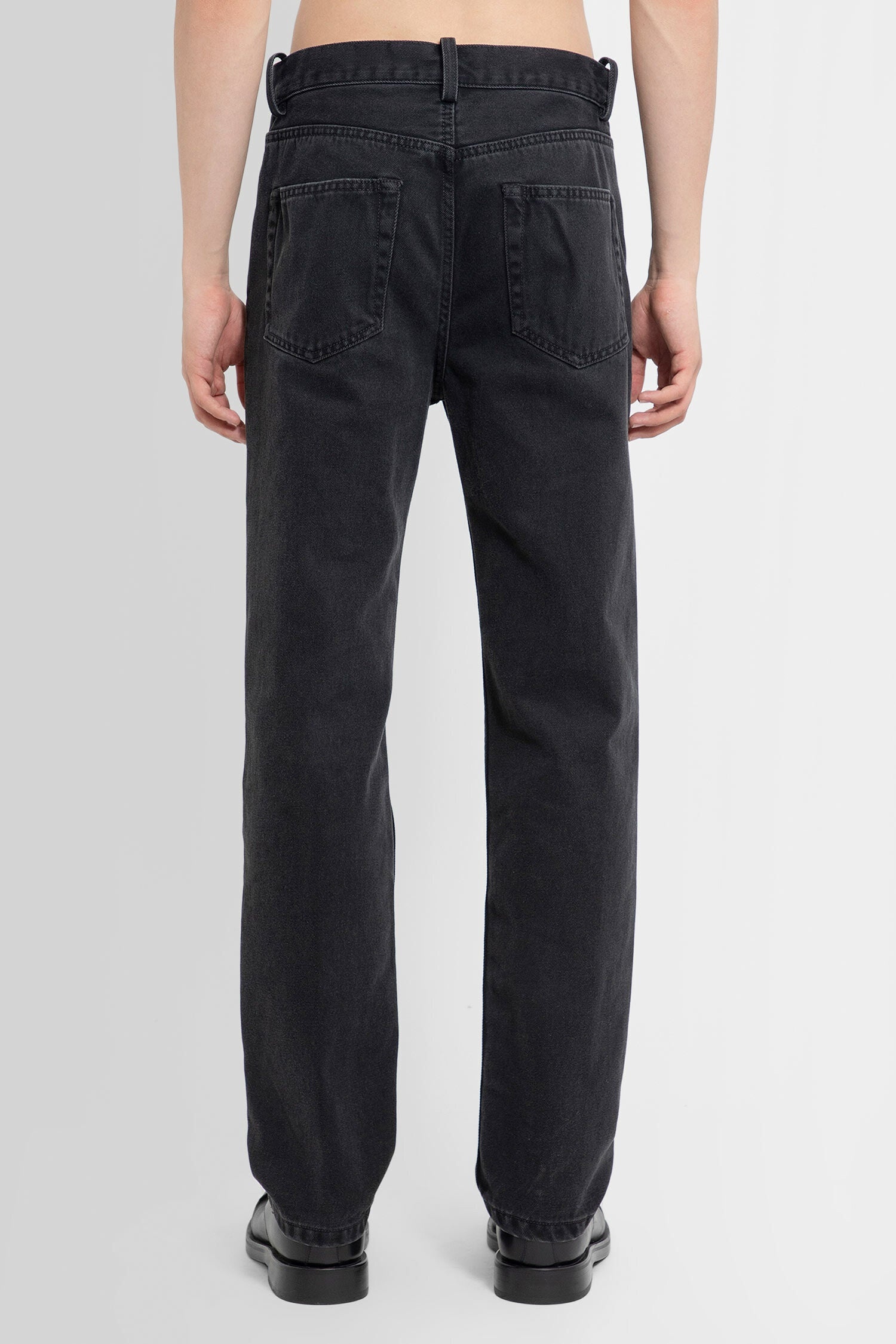 Gill-5-Pocket-Standard-Jeans - 3