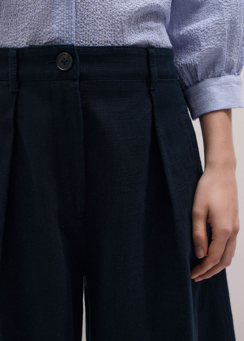 Pleat Barrel Pant 3