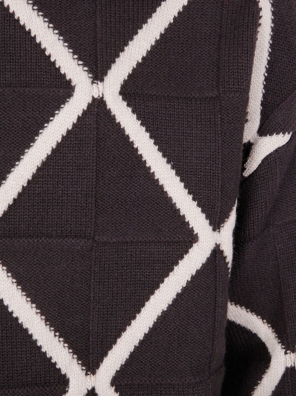 argyle sweater - 3