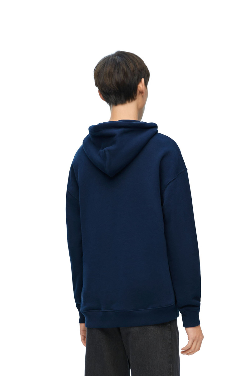 Relaxed fit hoodie in cotton 4