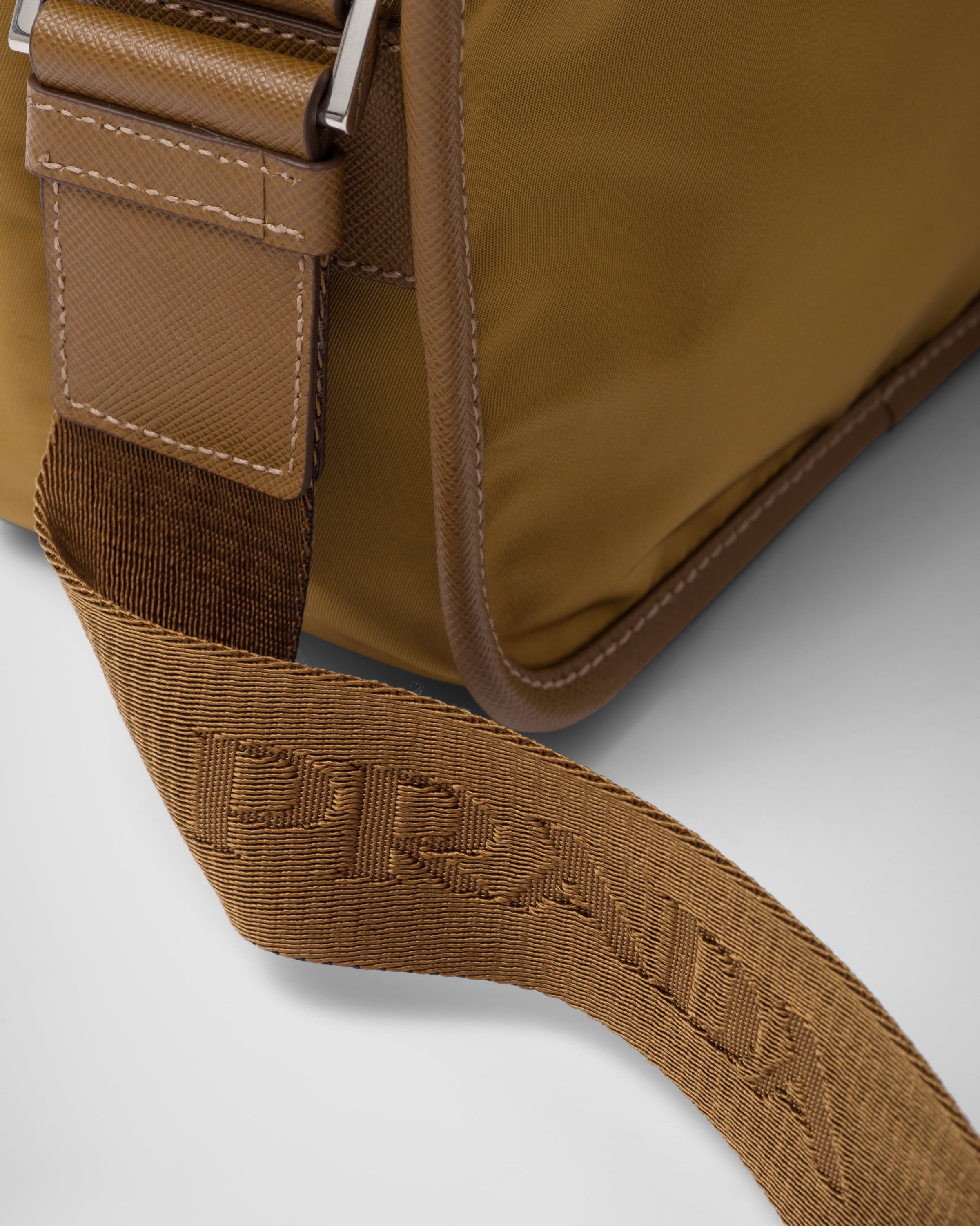 Re-Nylon and Saffiano leather shoulder bag - 7