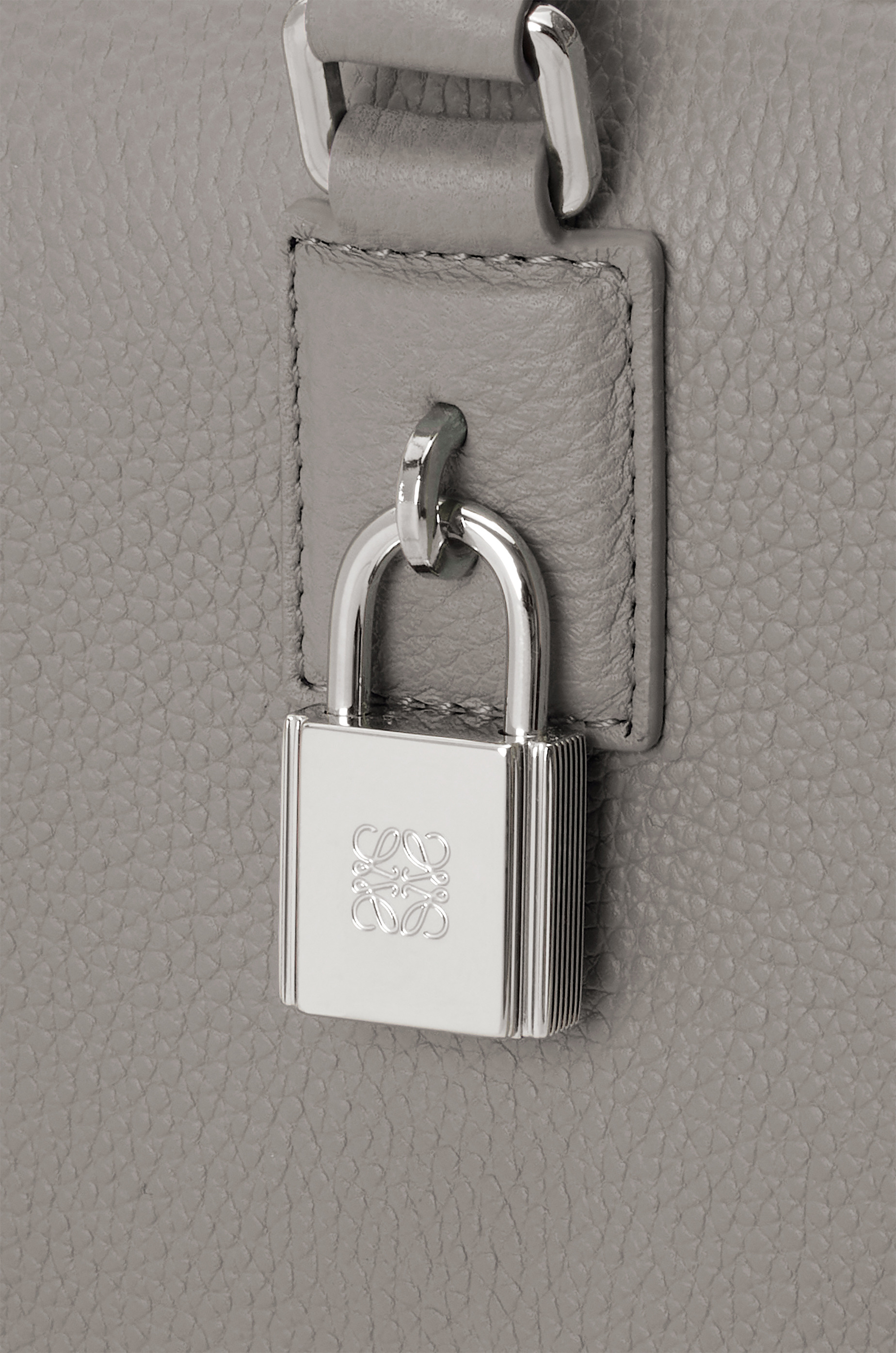 Amazona 28 bag in soft grained calfskin - 8