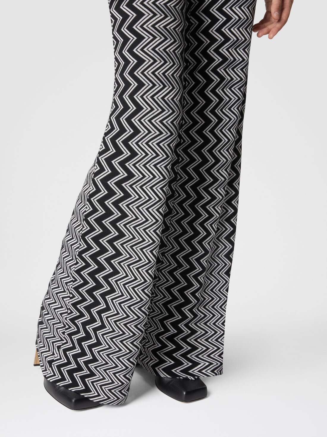 Zigzag wool and viscose trousers - 5