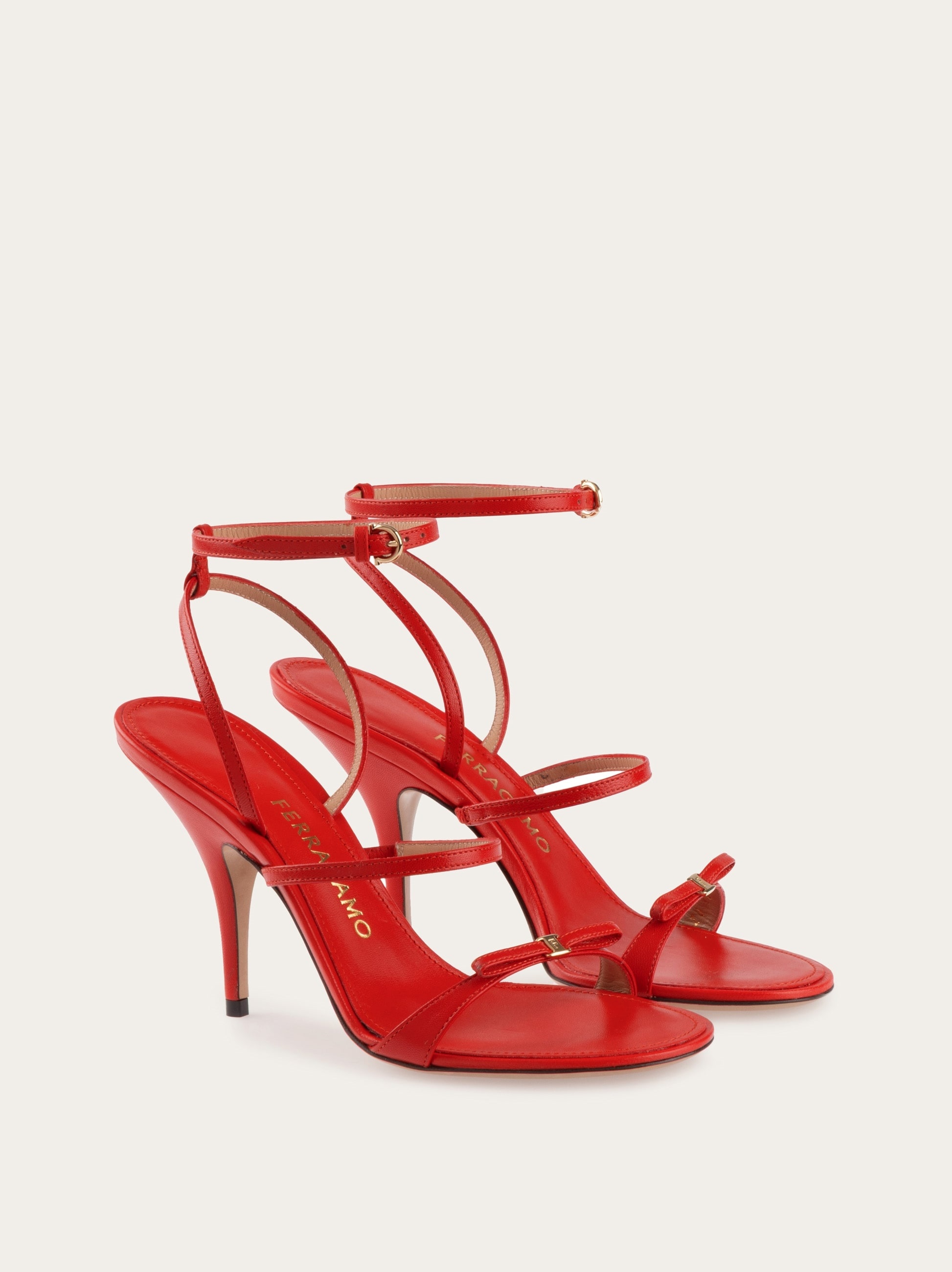Strappy sandal with mini bow - 4