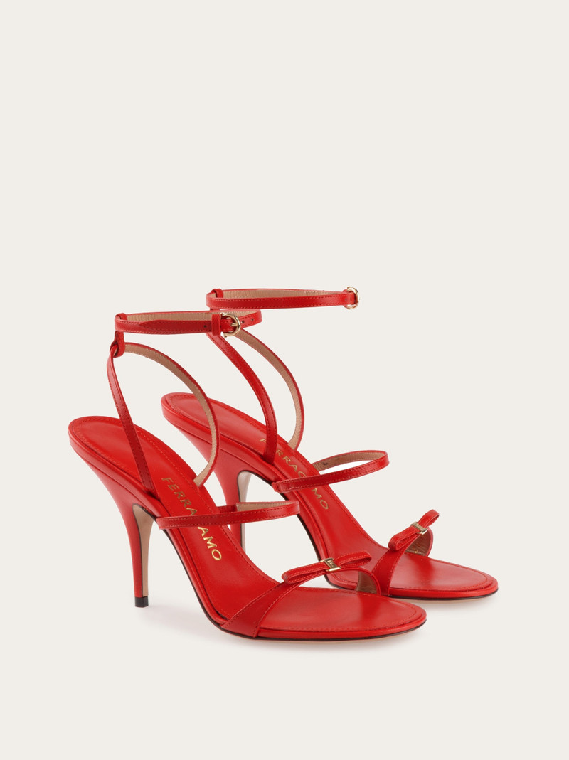 Strappy sandal with mini bow 4