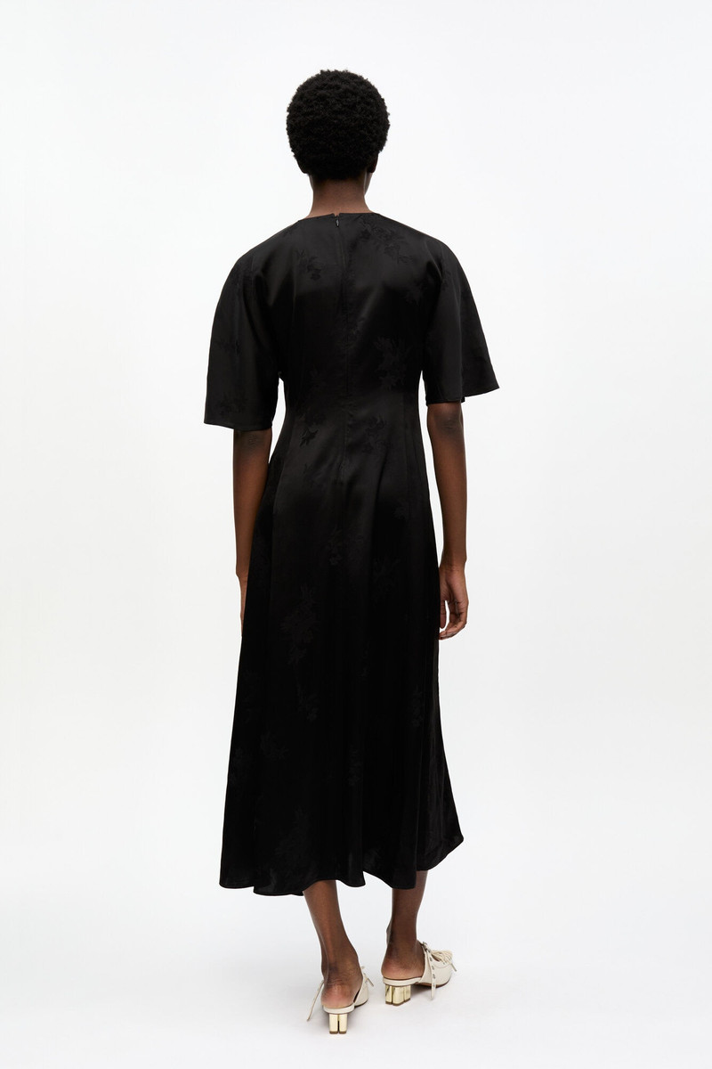BLACK FLUID SATIN JACQUARD SLIT DRESS 3