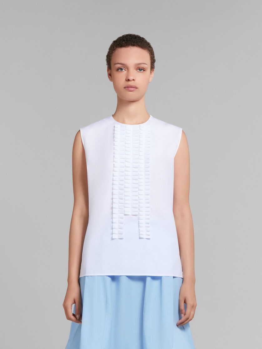 WHITE ORGANIC POPLIN SLEEVELESS TOP WITH PLEATED DETAILING - 2
