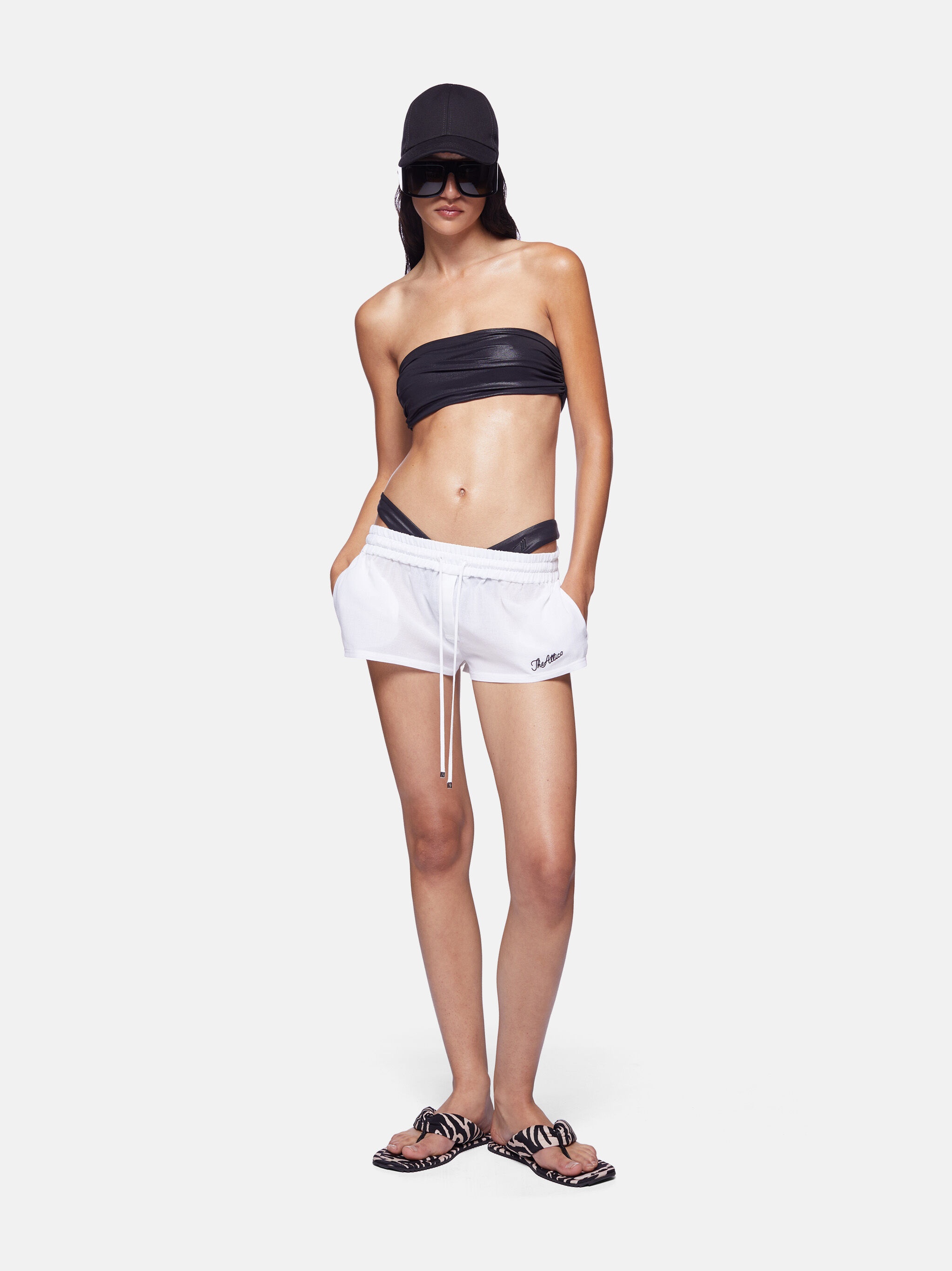 WHITE SHORT PANTS - 3