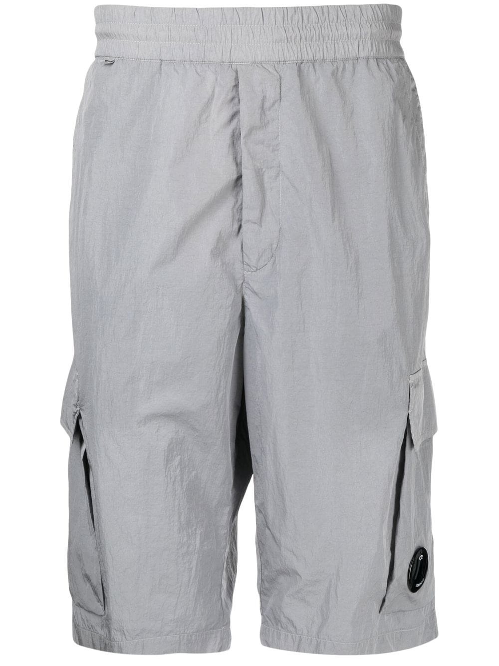 logo-plaque cargo shorts - 1