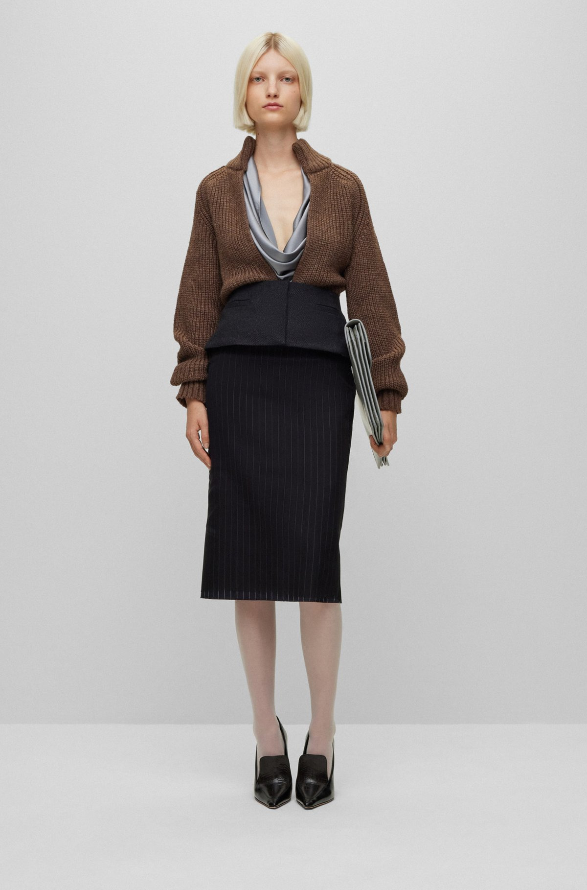 V-NECK SWEATER IN A WOOL AND SILK BLEND - 3