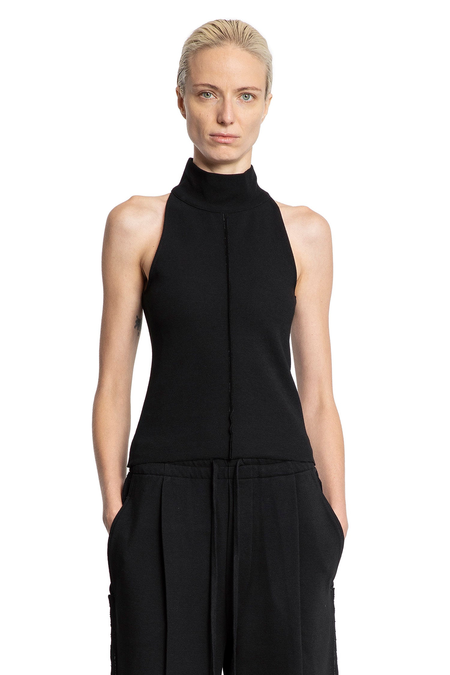 Sleeveless-Knit-Turtleneck-Top - 5
